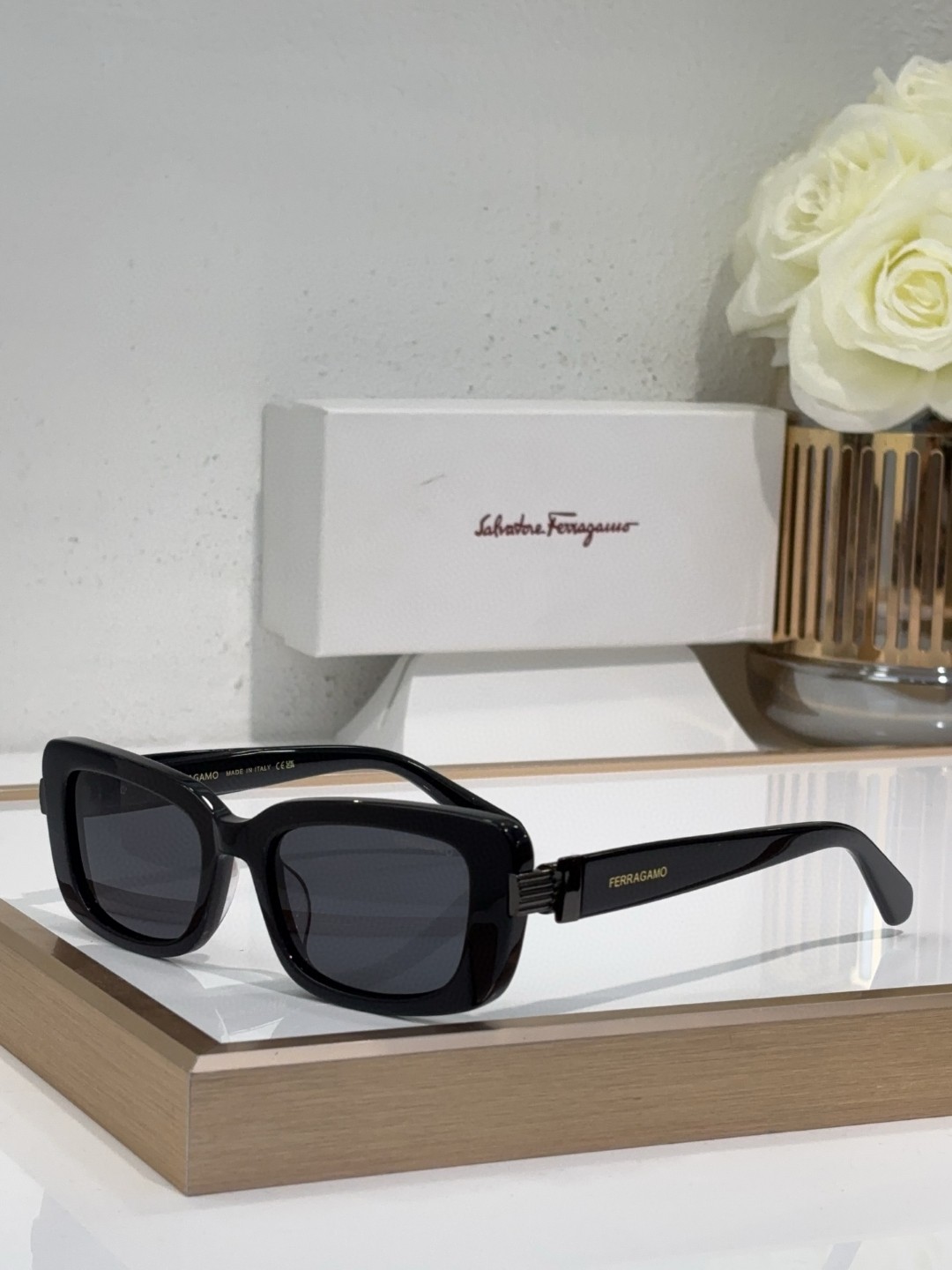 Replica Salvatore Ferragamo Designer Sunglasses SF25