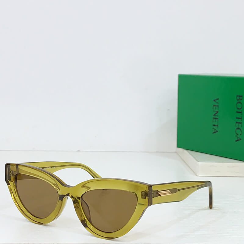 Replica Bottega Veneta Cat-Eye Sunglasses BV15