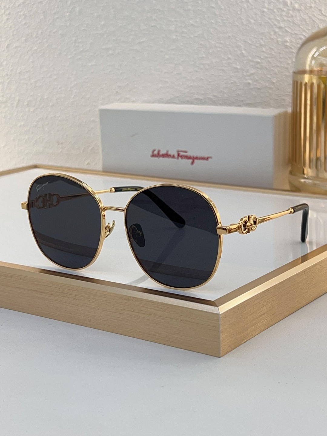 Replica Salvatore Ferragamo Designer Sunglasses SF42