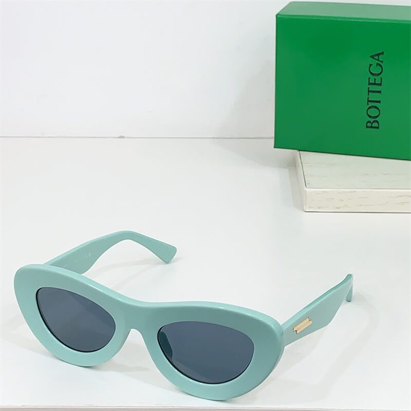 Replica Bottega Veneta Cat-Eye Sunglasses BV22